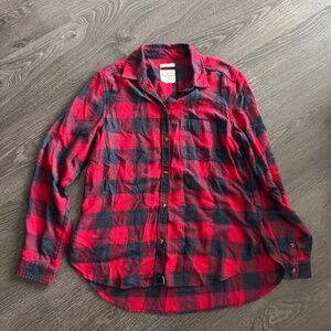 American Eagle “Ahh-Mazingly Soft” Red & Black Plaid Flannel – Size M